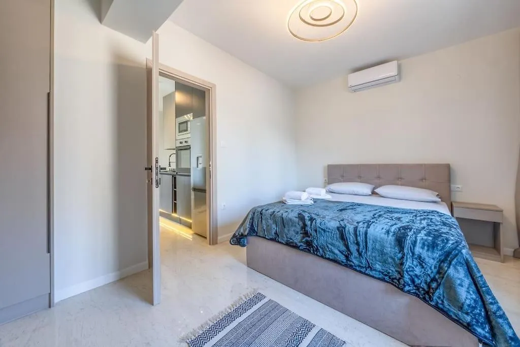 Out Of Stone Suite - Thessaloniki Διαμέρισμα 2 Υπνοδωματίων -Πλατεία Δημοκρατίας