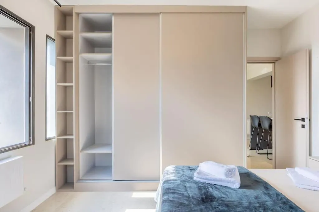 Apartment Out Of Stone Suite - Thessaloniki Διαμέρισμα 2 Υπνοδωματίων -Πλατεία Δημοκρατίας