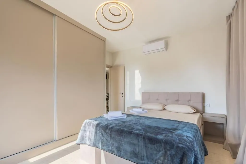 Out Of Stone Suite - Thessaloniki Διαμέρισμα 2 Υπνοδωματίων -Πλατεία Δημοκρατίας Apartment