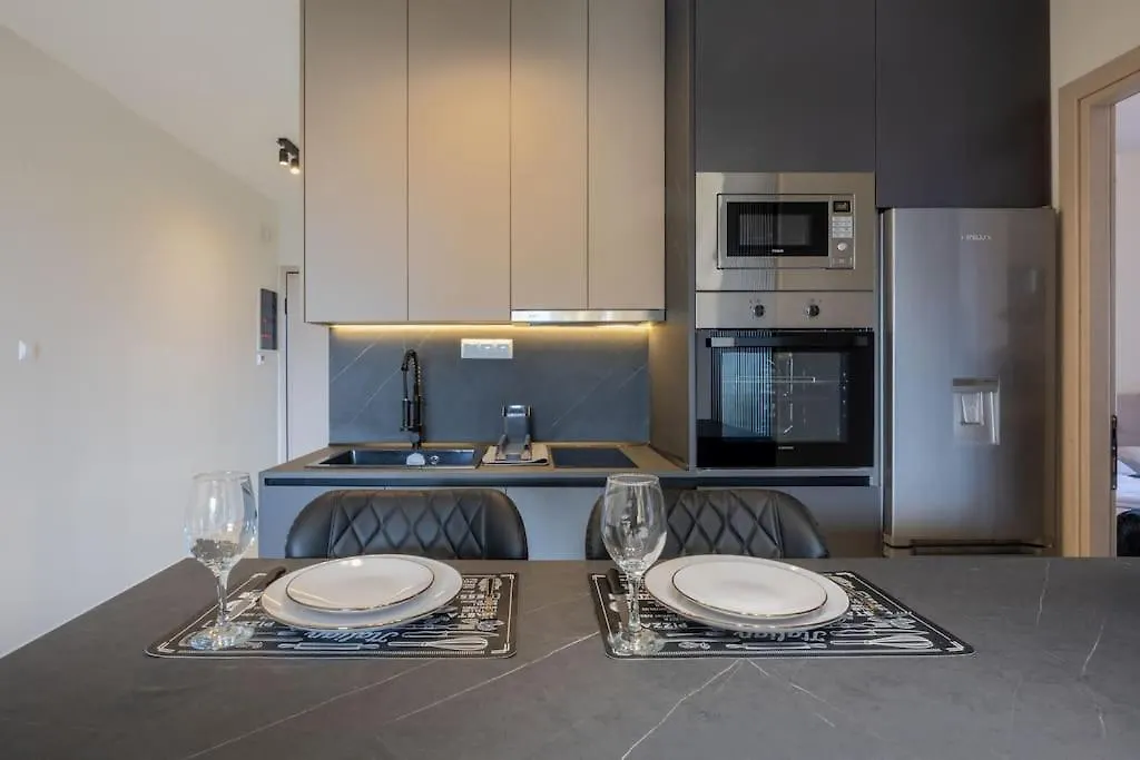 Out Of Stone Suite - Thessaloniki Διαμέρισμα 2 Υπνοδωματίων -Πλατεία Δημοκρατίας